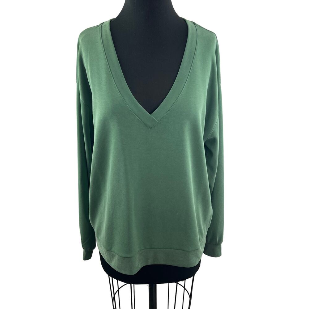ATHLETA Seasoft V-Neck Vineyard Green Sweatshirt Long Sleeves Pullover Size XL